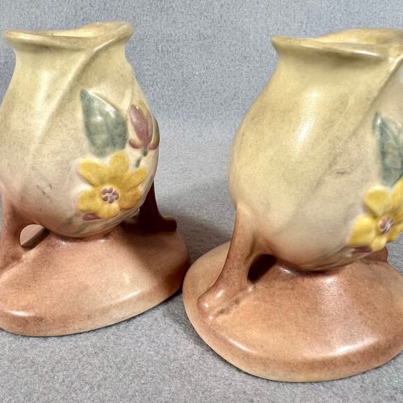Vintage Hull Art Pottery Magnolia Vase & Candlestick Holders Set - Picture 12 of 13